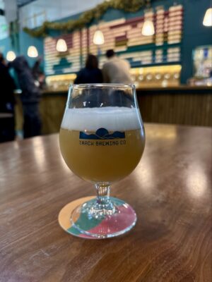 Bilde 25 Lit From Within Double Milkshake IPA hos Track. Foto_ Ivar Aune